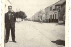 Avenida Alfonso dende a ferretería que tiña  Severino Amarelle